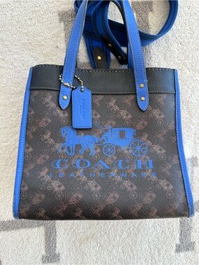 COACH💙🔥 carriage Field tote 22 blue trim💙🔥 y2k